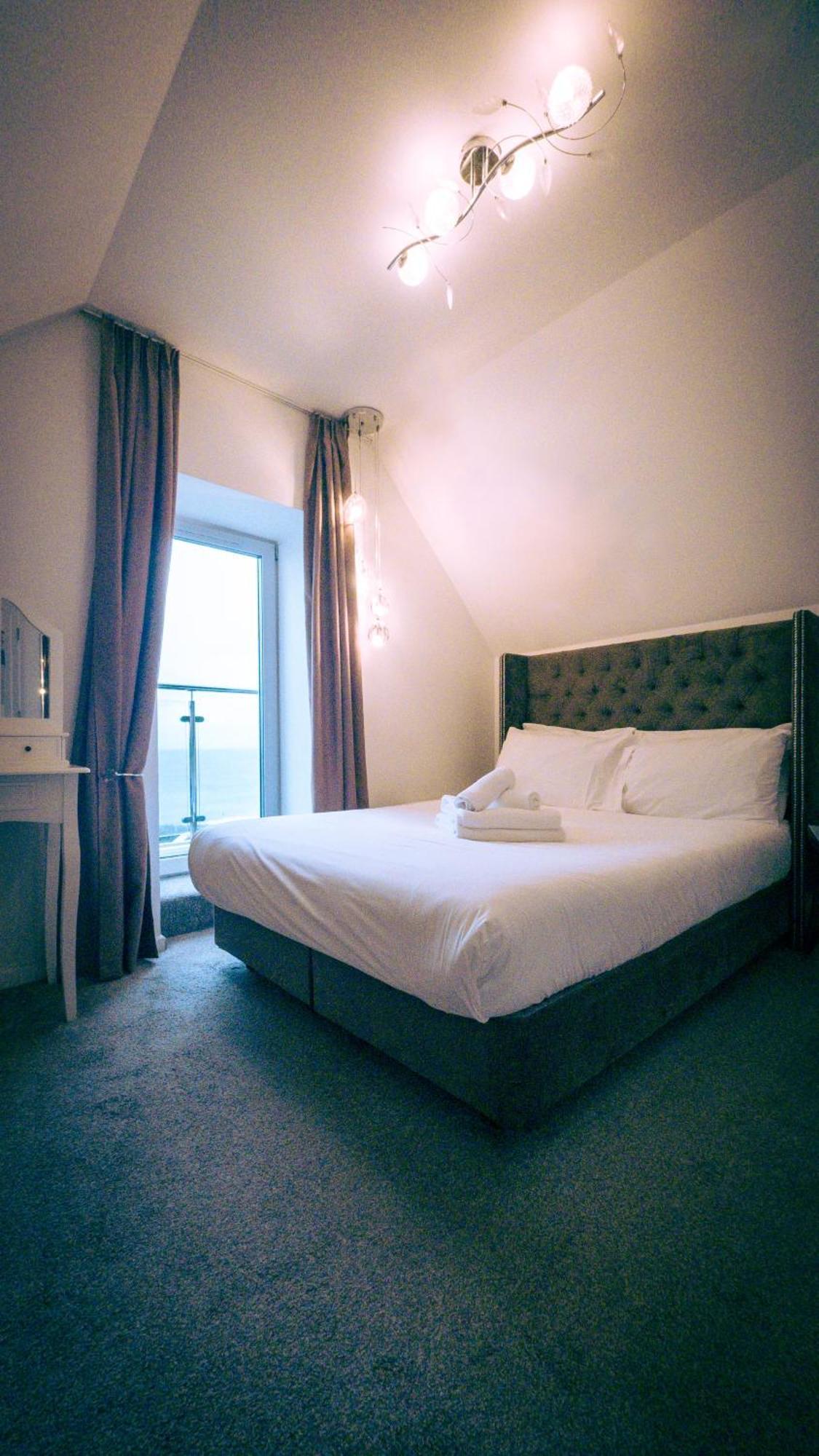 Oyo Newquay Beach Hotel Eksteriør bilde