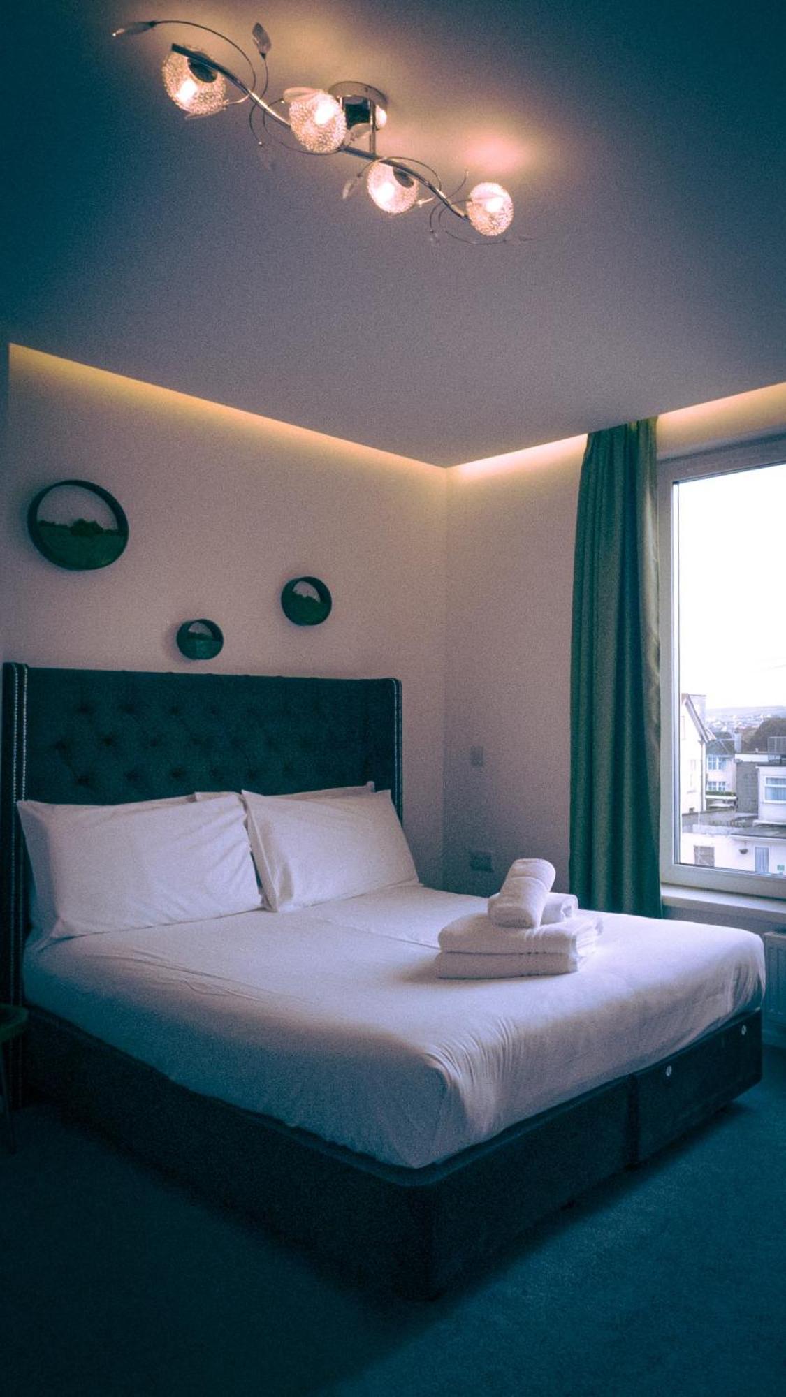 Oyo Newquay Beach Hotel Eksteriør bilde